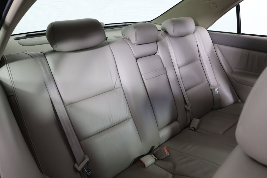 Used 2005 Toyota Camry XLE image 40