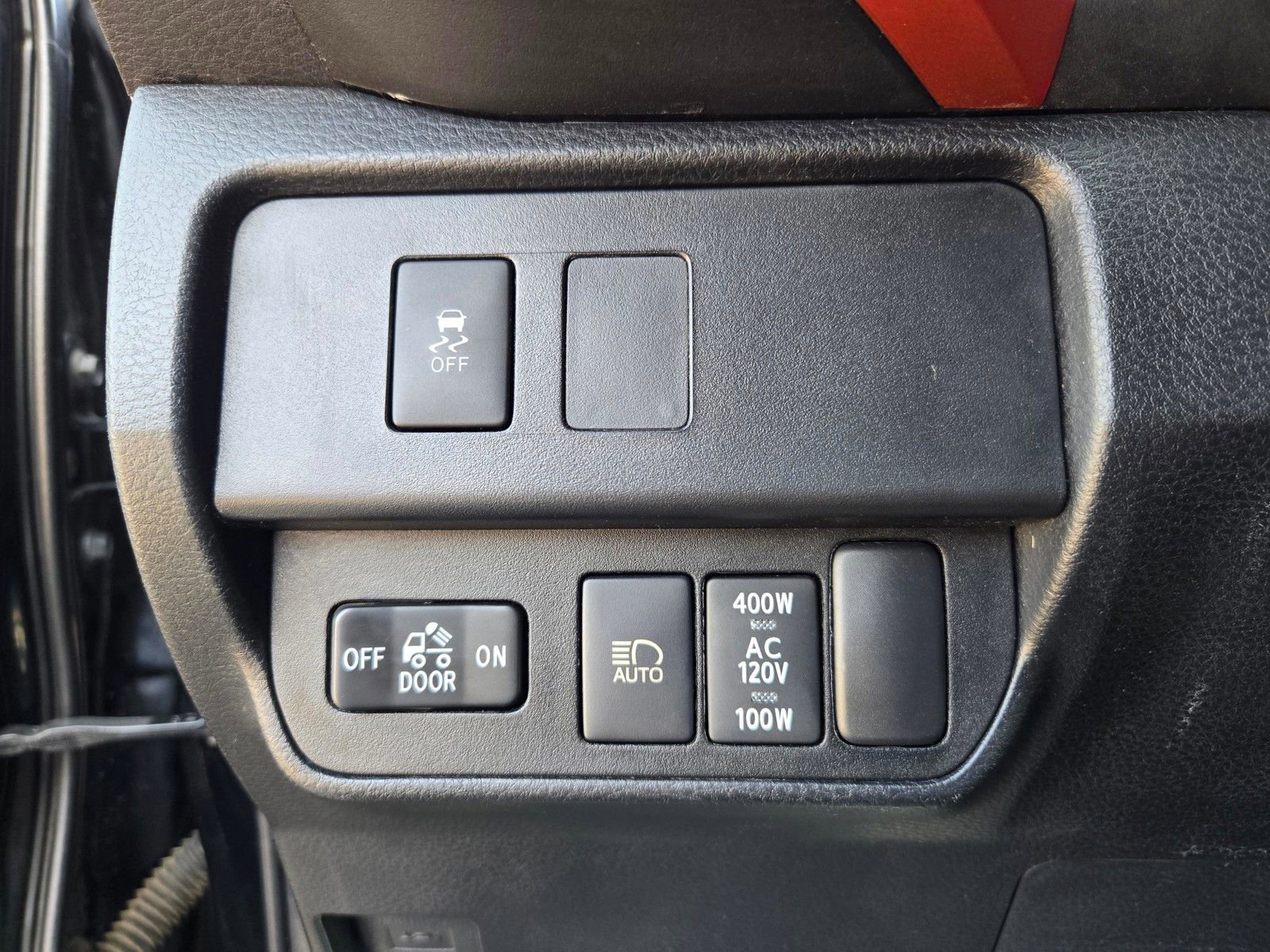 Used 2020 Toyota Tacoma TRD Off-Road image 16