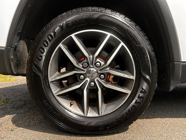 Used 2017 Jeep Grand Cherokee Limited AWD/4WD image 33