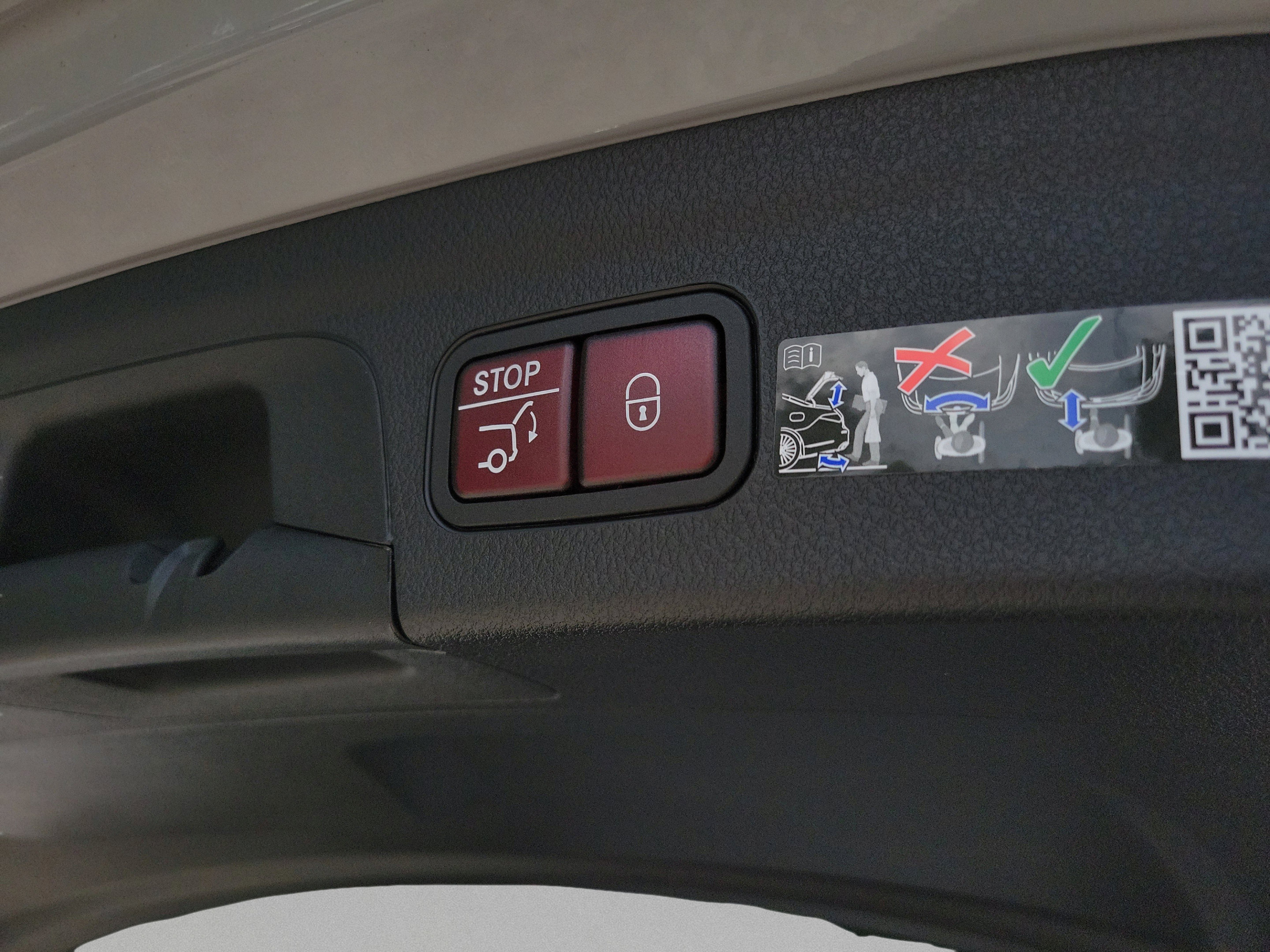 New 2026 Mercedes-Benz GLE 580 4MATIC image 6