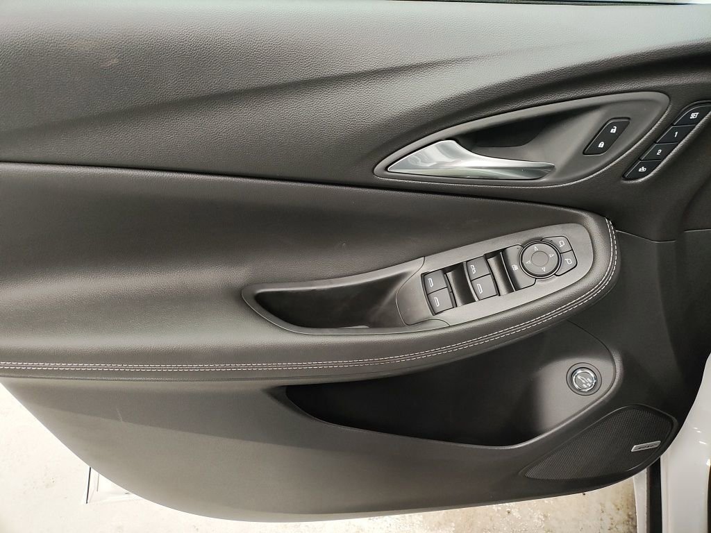 New 2026 Buick Encore GX Avenir w/ Avenir Technology Package image 27