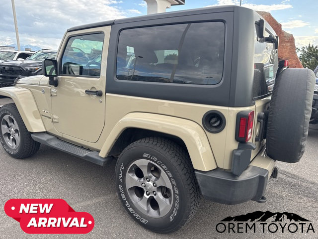 Used 2018 Jeep Wrangler Sahara w/ Connectivity Group AWD/4WD image 18