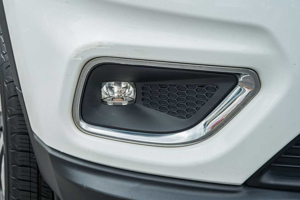 Used 2019 Jeep Cherokee Limited AWD/4WD image 14