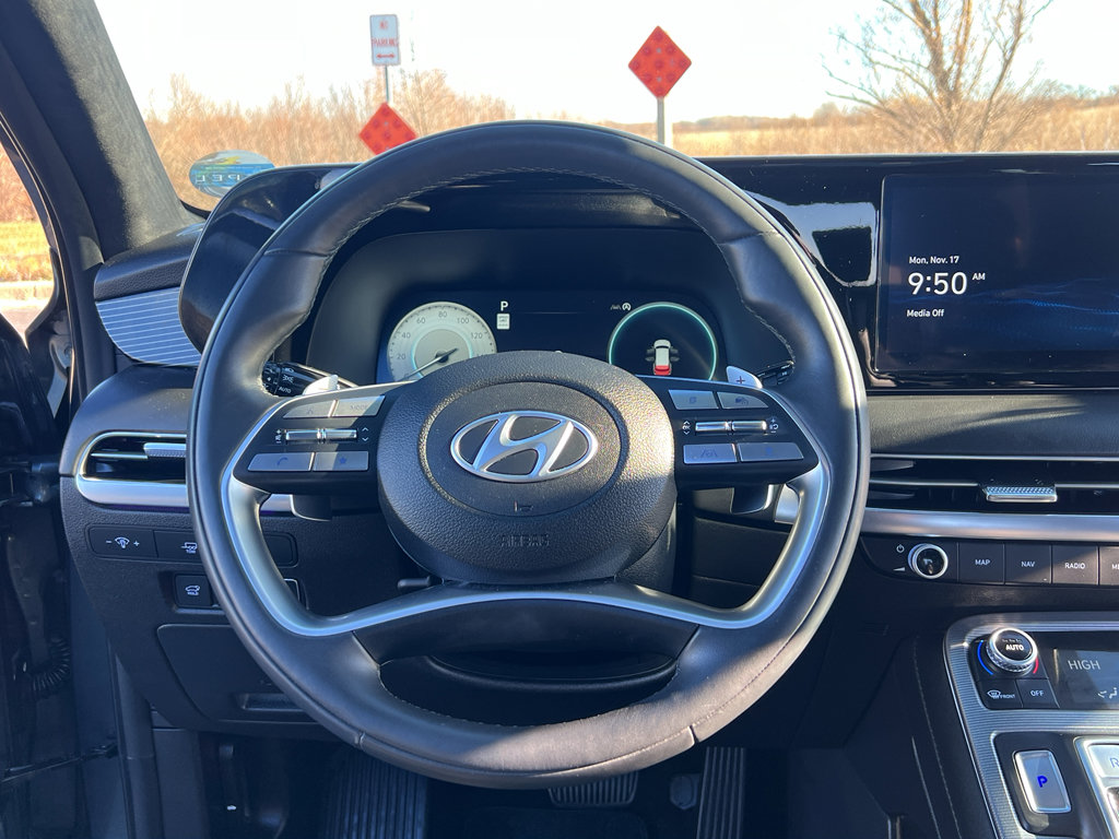 Used 2024 Hyundai Palisade Calligraphy image 34