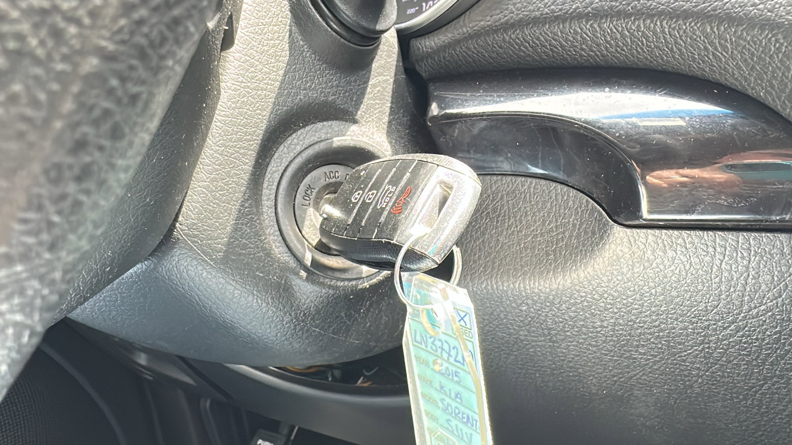 Used 2015 Kia Sorento LX image 17