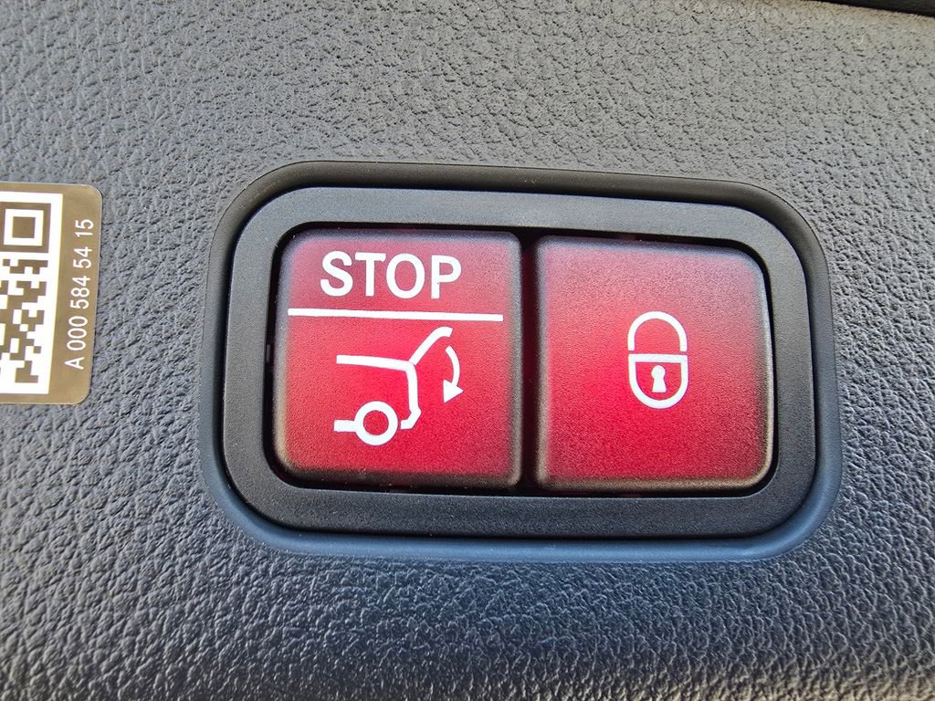 Certified 2026 Mercedes-Benz GLC 300 4MATIC image 19