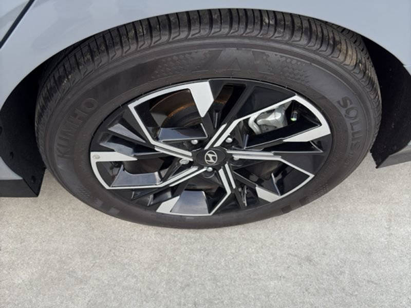 Used 2025 Hyundai Sonata SEL image 17