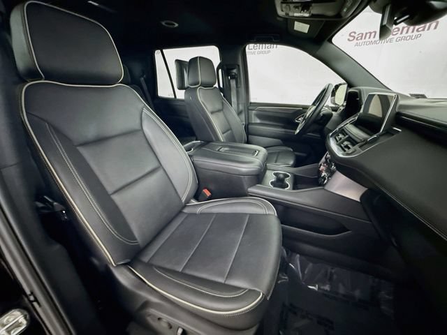 Used 2024 GMC Yukon SLT w/ SLT Luxury Package AWD/4WD image 32