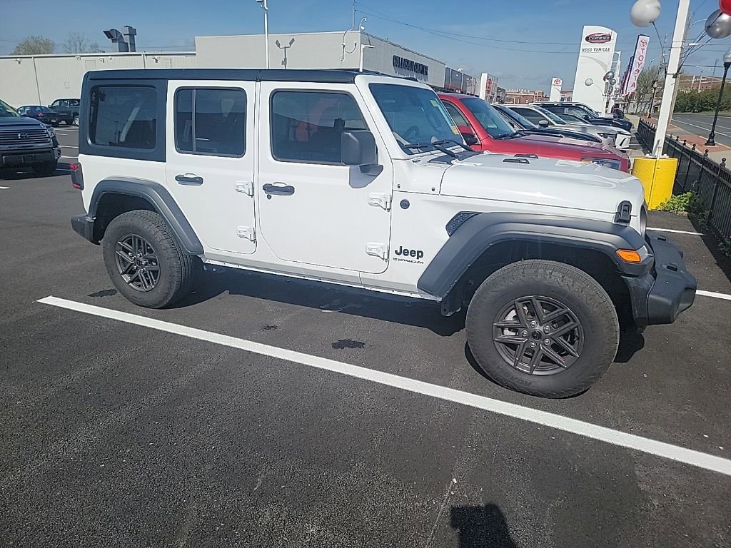 Used 2024 Jeep Wrangler Sport S image 9