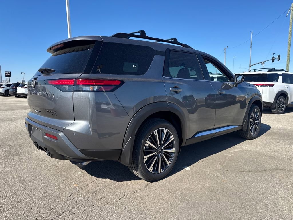 New 2026 Nissan Pathfinder Platinum image 7