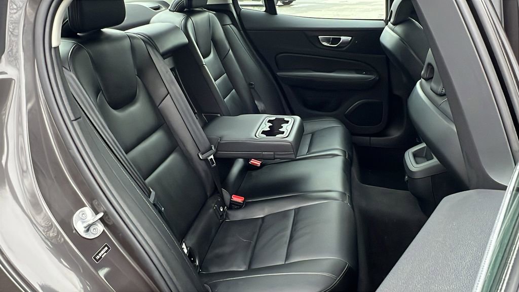 Used 2024 Volvo S60 B5 Core image 18