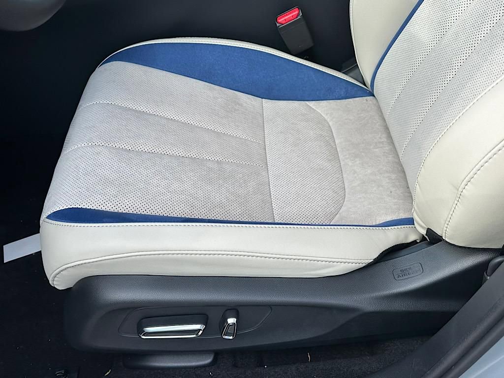 New 2025 Acura ADX A-Spec image 8