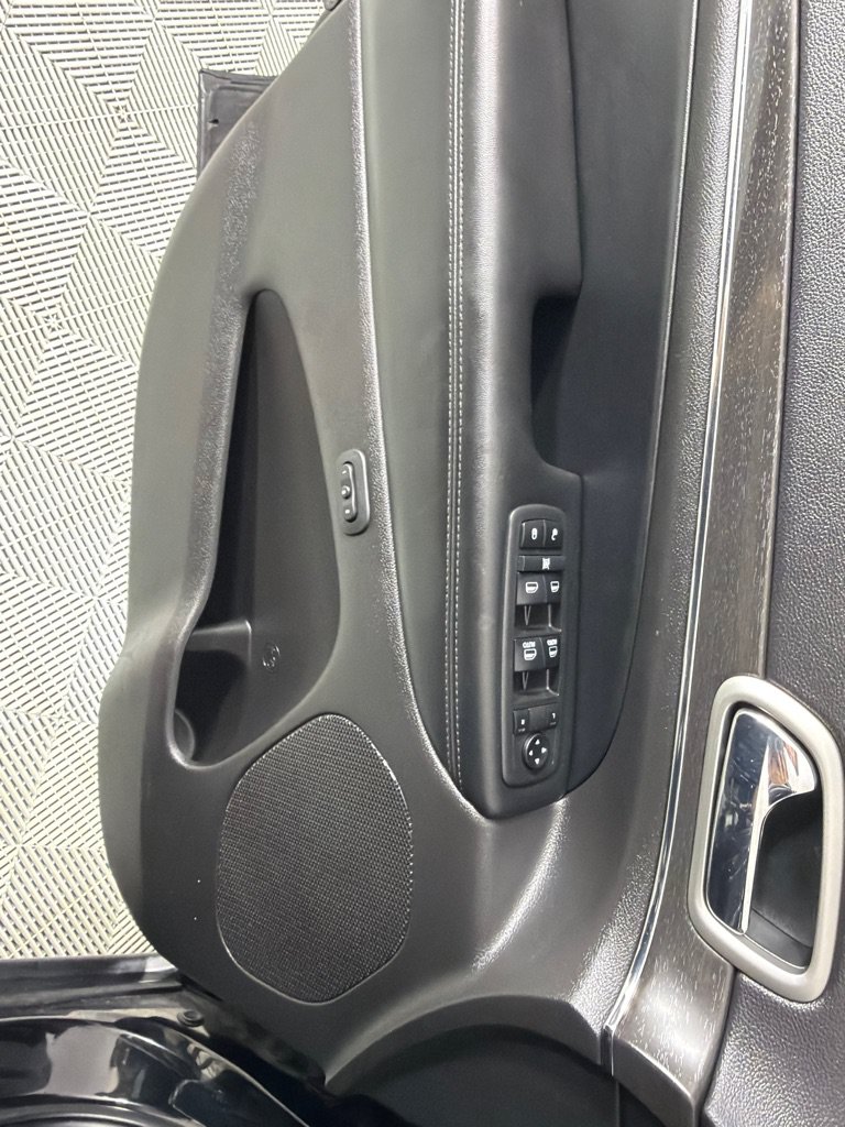 Used 2018 Jeep Grand Cherokee Limited AWD/4WD image 11