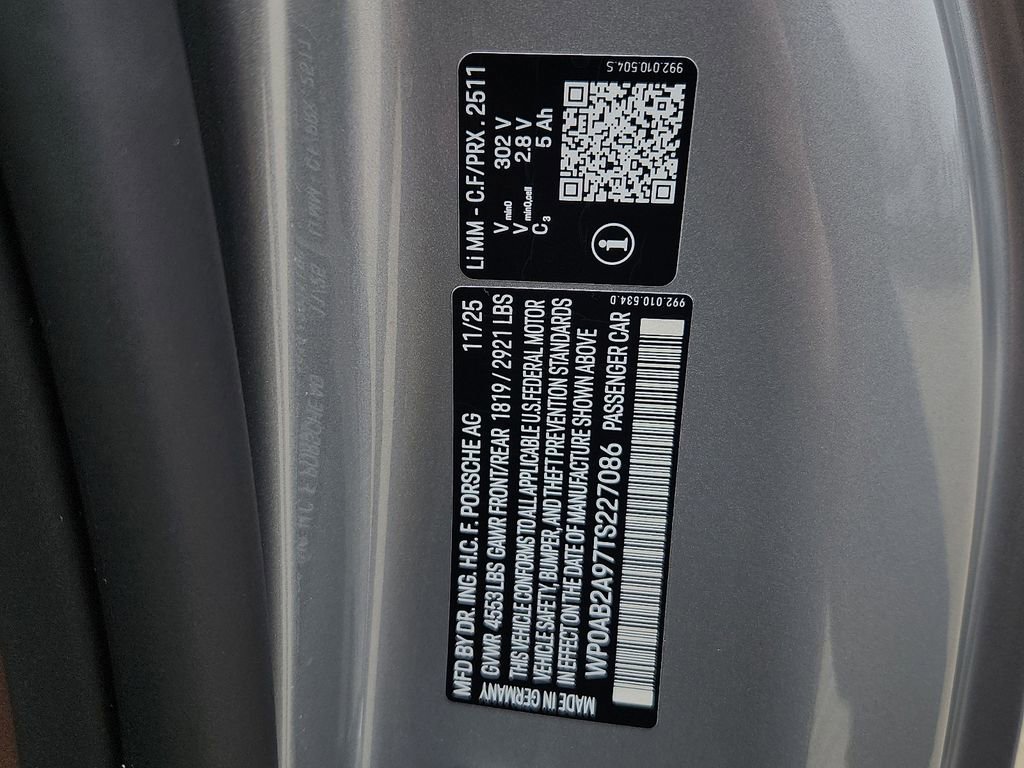 New 2026 Porsche 911 Carrera 4 GTS image 25