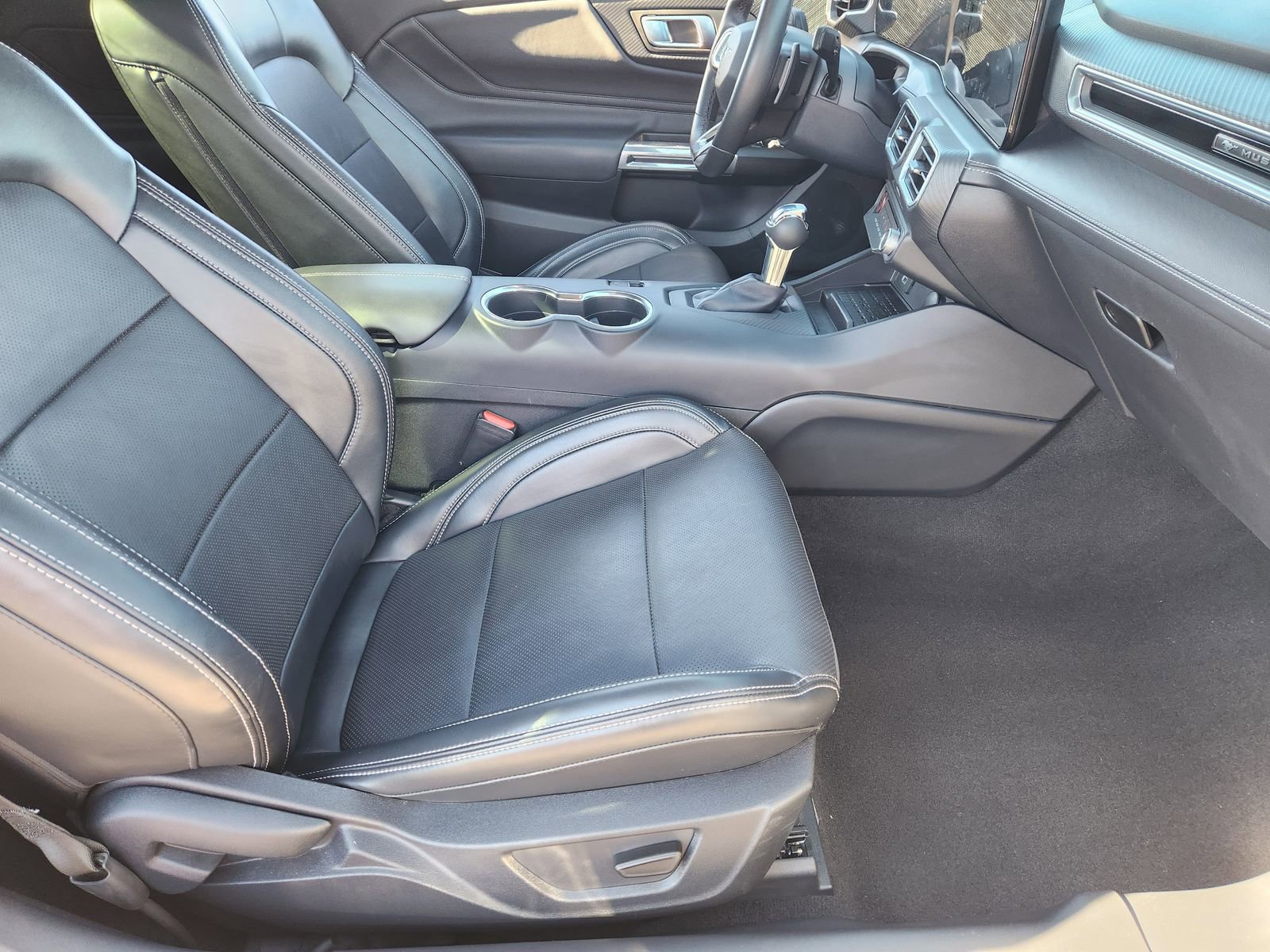 Used 2024 Ford Mustang GT Premium image 17