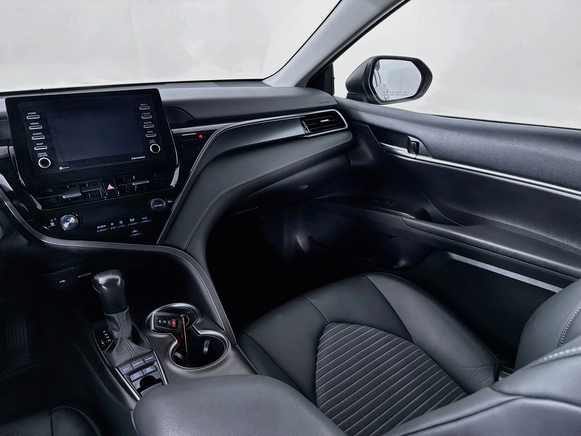 Certified 2024 Toyota Camry SE FWD image 21