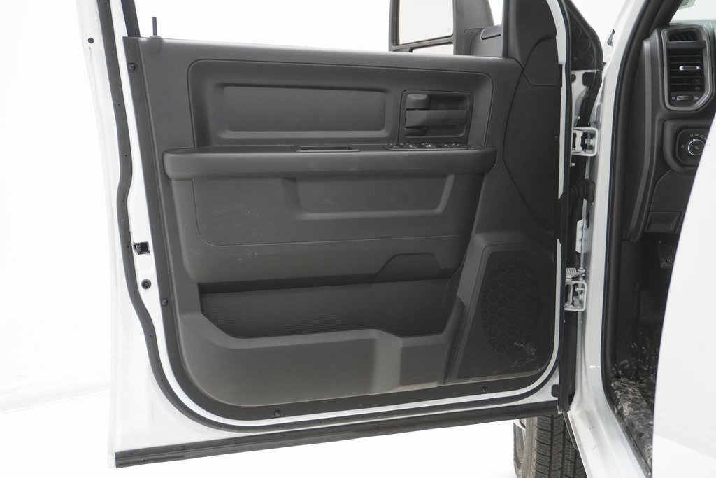 Used 2024 RAM 3500 Tradesman image 18