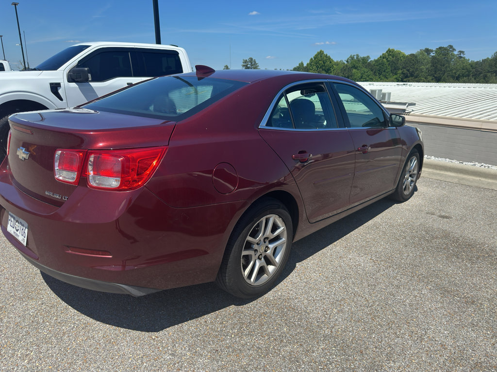 Used 2015 Chevrolet Malibu LT w/ Power Convenience Package FWD image 3
