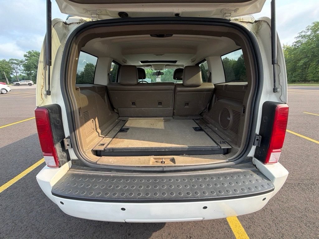 Used 2010 Dodge Nitro Shock w/ Chrome Accents Group AWD/4WD image 24