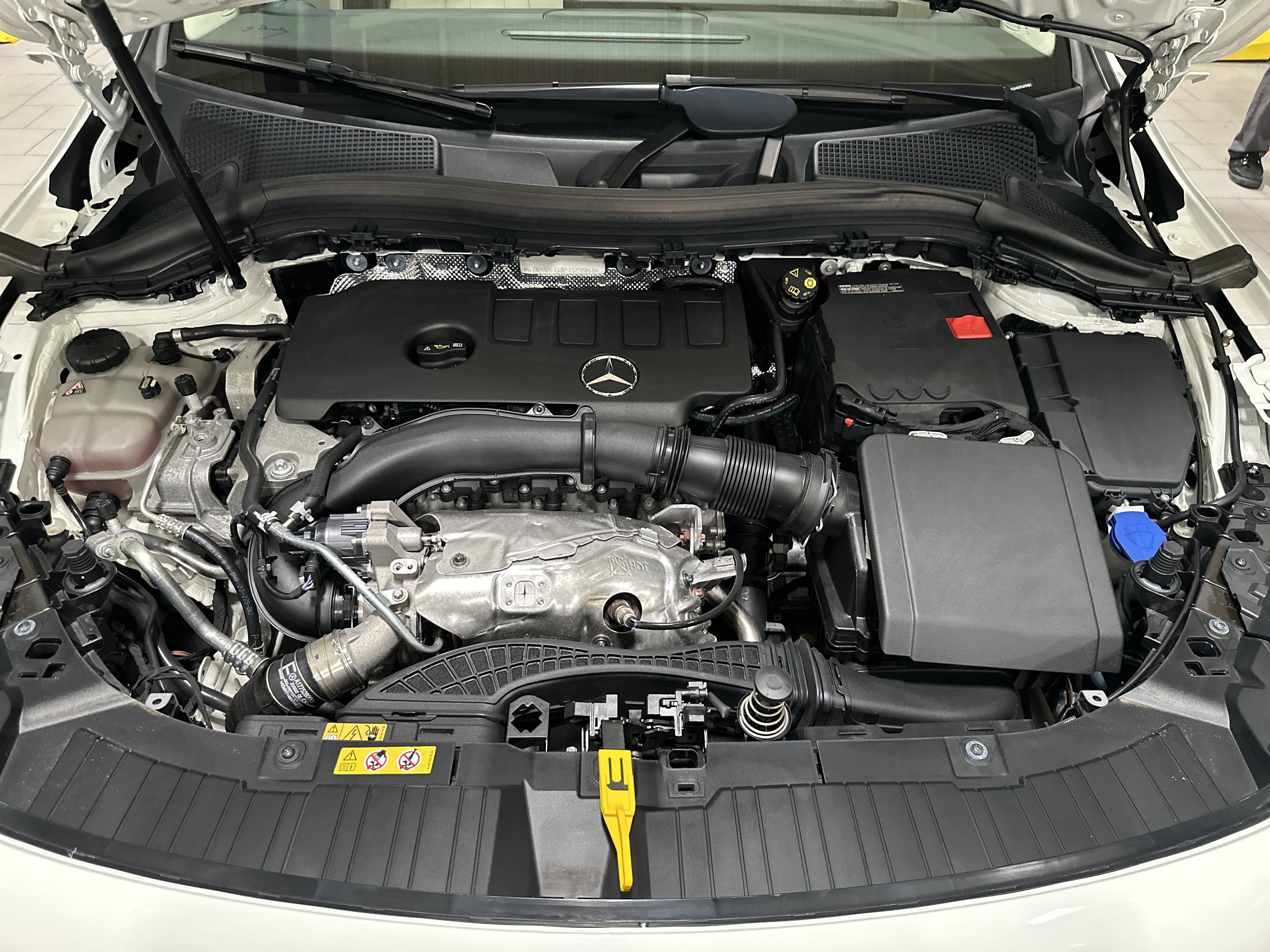 Certified 2023 Mercedes-Benz GLA 250 4MATIC image 15