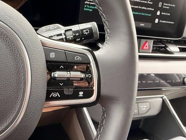 New 2026 Kia Carnival EX FWD image 17