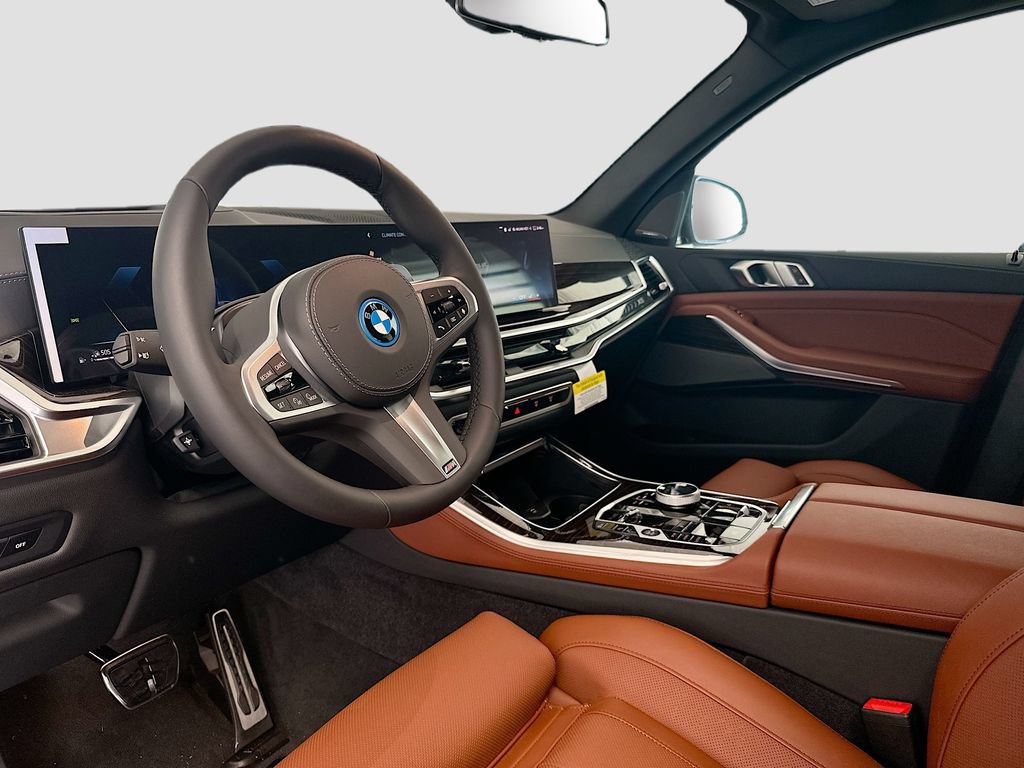 Used 2026 BMW X5 xDrive50e w/ Executive Package AWD/4WD image 9