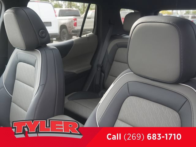 New 2026 Chevrolet Equinox LT w/ Convenience Package II AWD/4WD image 36