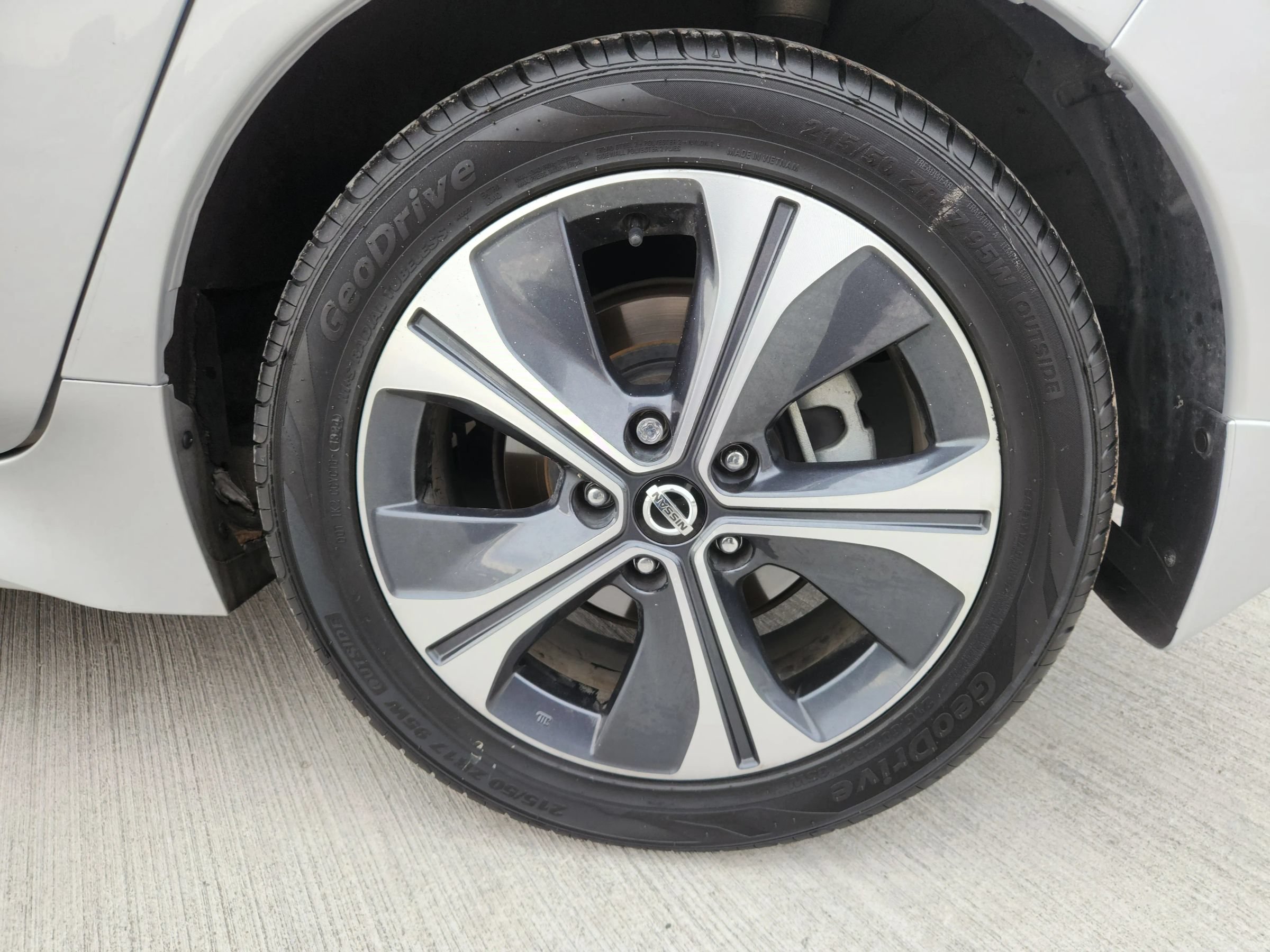 Used 2018 Nissan Leaf SV FWD image 13