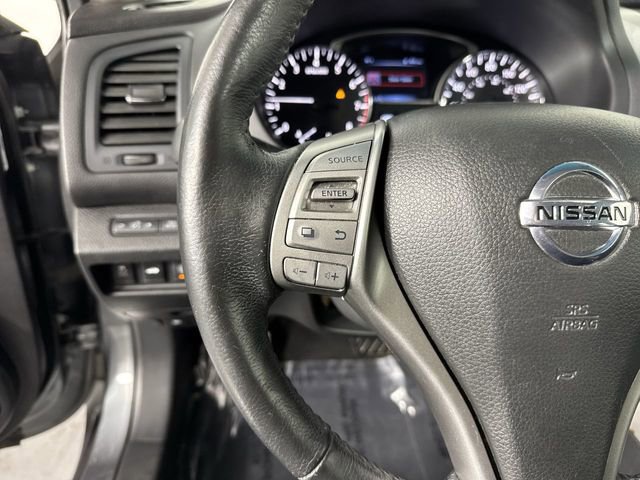 Used 2015 Nissan Altima 2.5 SL w/ Technology Package FWD image 13