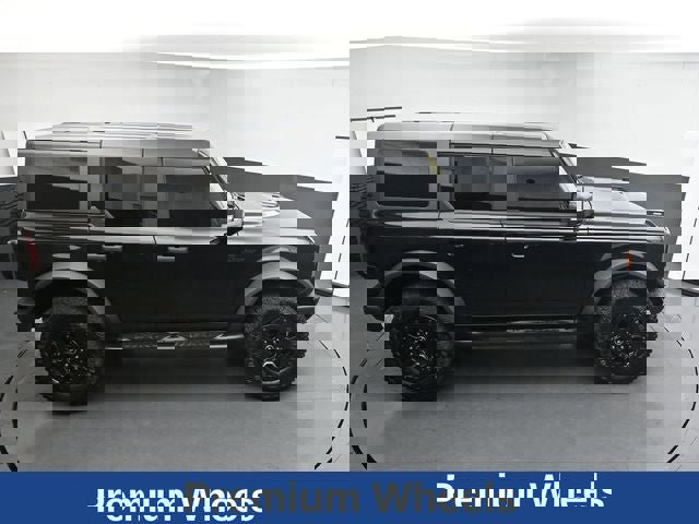 Used 2024 Ford Bronco Wildtrak image 28