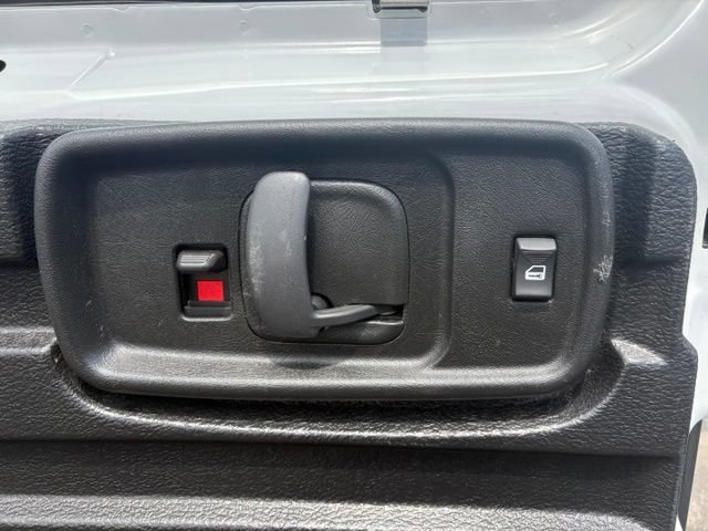 Used 2025 GMC Savana 2500 w/ Driver Convenience Package RWD image 6