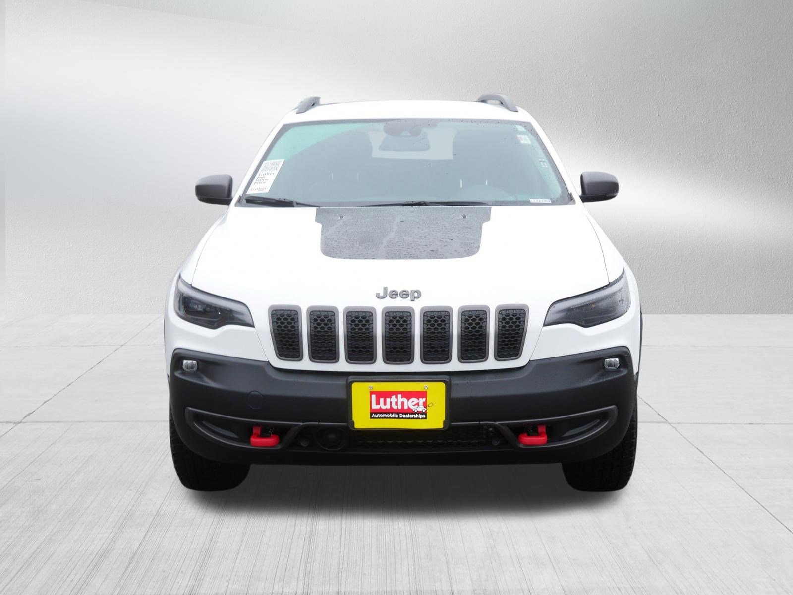 Used 2021 Jeep Cherokee Trailhawk image 2