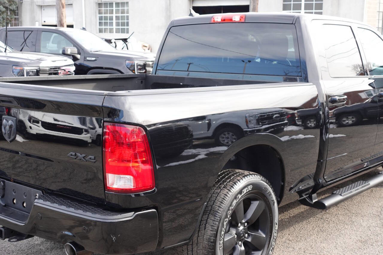 Used 2022 RAM 1500 Classic SLT w/ Electronics Convenience Group image 11