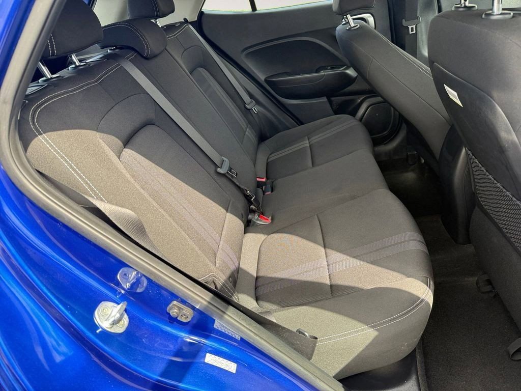 Used 2022 Hyundai Venue SEL image 29