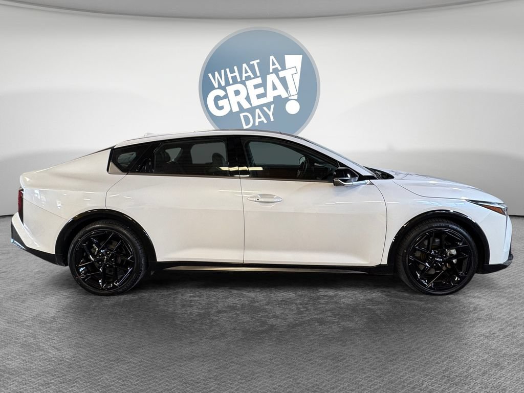 Certified 2025 Kia K4 GT-Line Turbo FWD image 2