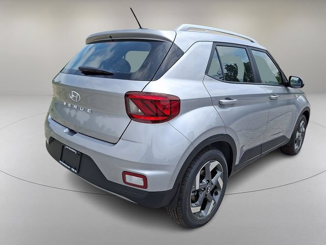 New 2026 Hyundai Venue SEL FWD image 7