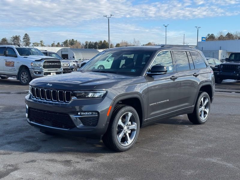New 2025 Jeep Grand Cherokee Limited w/ Luxury Tech Group II image 7