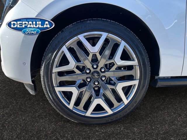 Certified 2025 Ford Expedition Platinum w/ Platinum Ultimate Package image 18