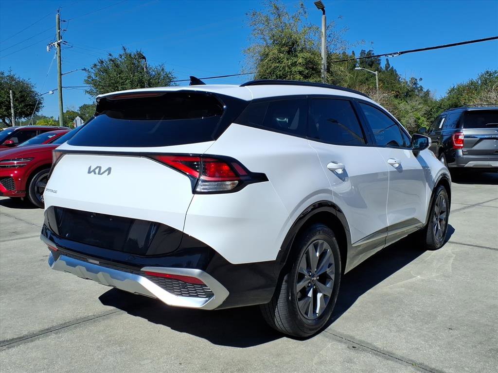 Used 2024 Kia Sportage SX image 8
