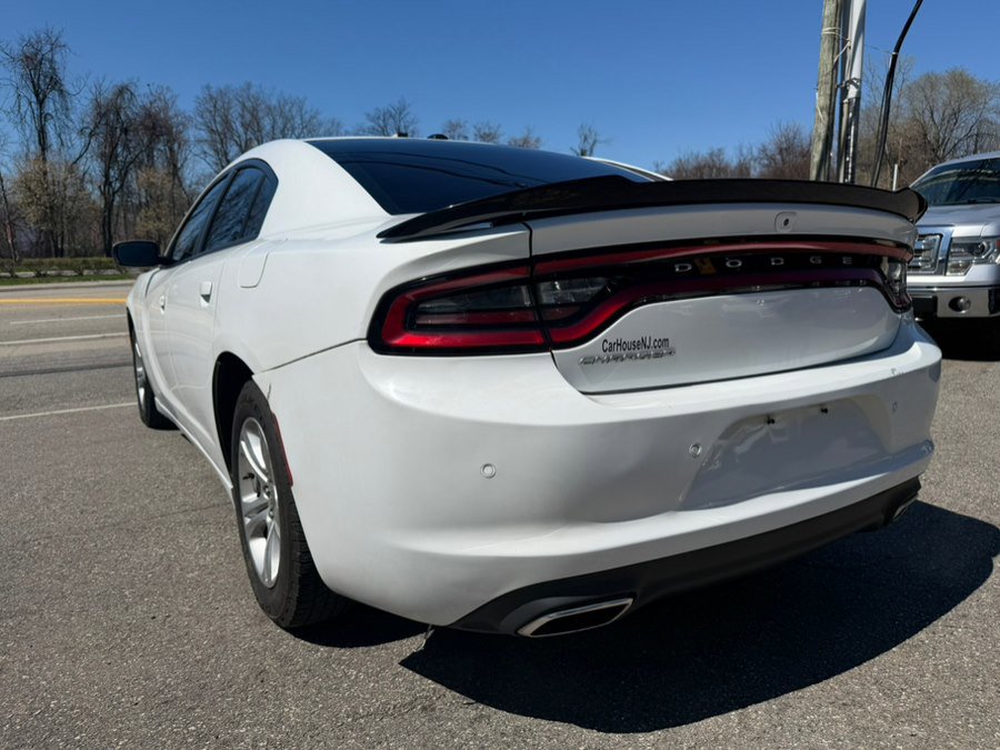 Used 2019 Dodge Charger SXT w/ Leather Interior Group image 9