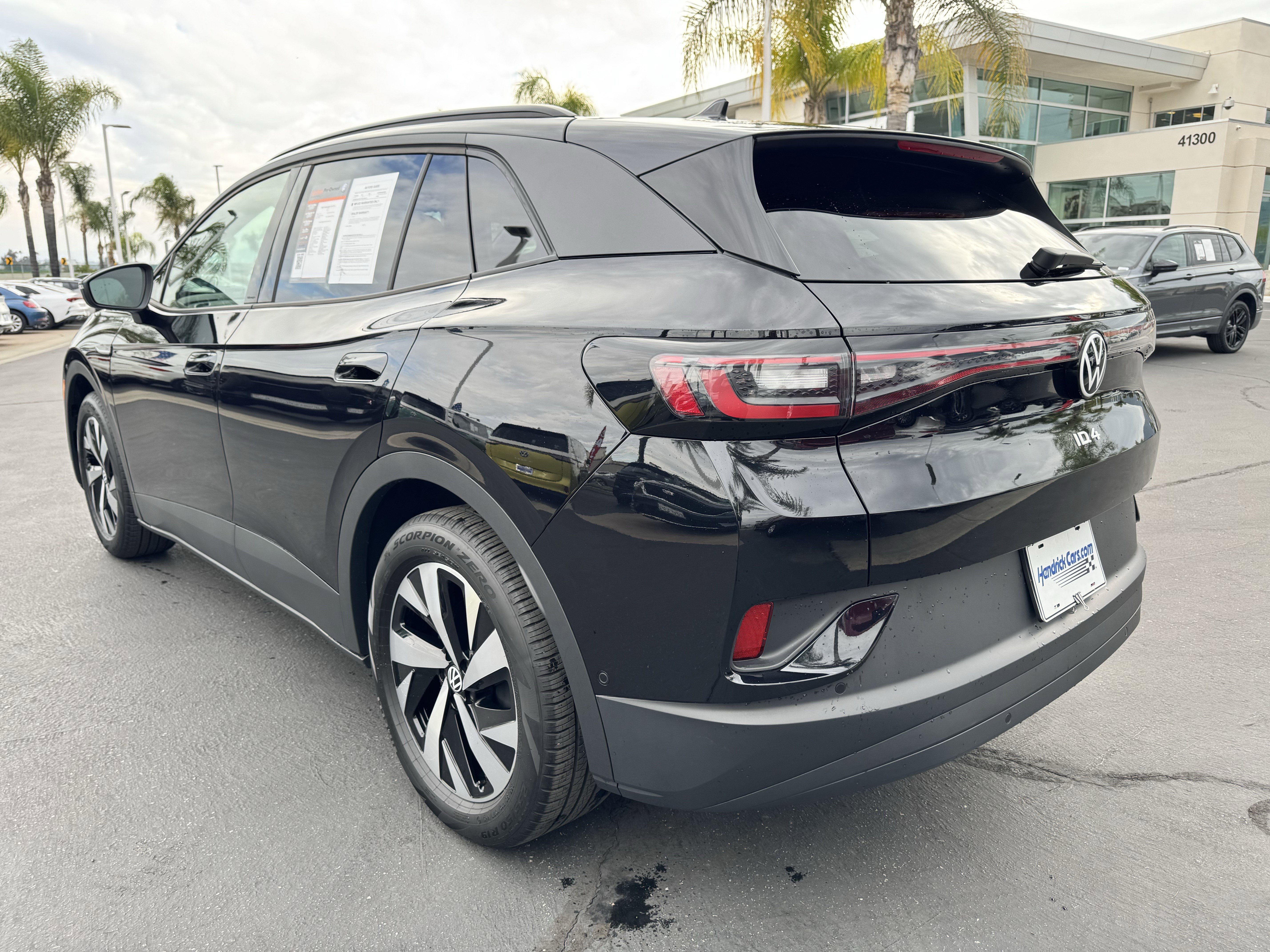 Used 2025 Volkswagen ID.4 Pro image 8