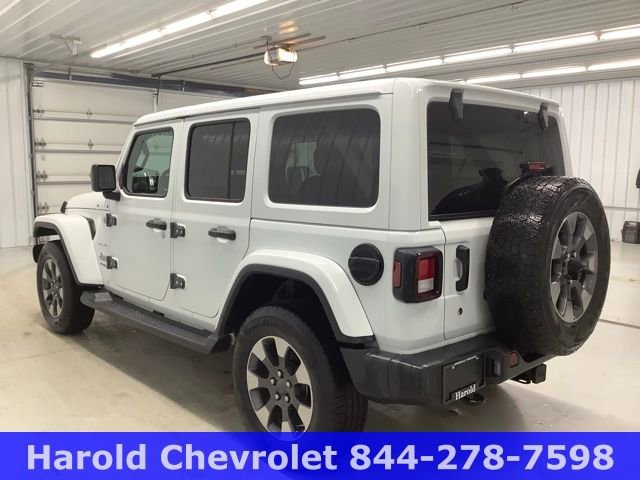 Used 2018 Jeep Wrangler Unlimited Sahara w/ Cold Weather Group image 4