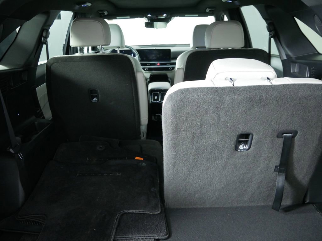 Certified 2025 Kia Sorento SX Prestige image 18