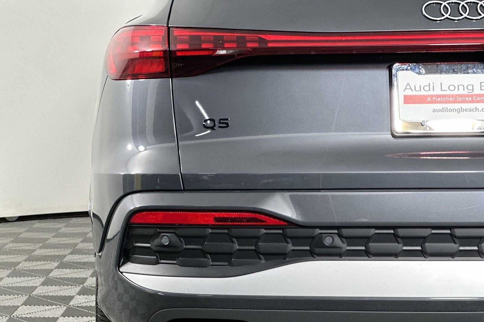 Used 2025 Audi Q5 Premium Plus w/ Premium Plus AWD/4WD image 17