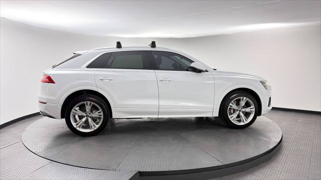 Used 2023 Audi Q8 Premium w/ Convenience Package AWD/4WD image 9