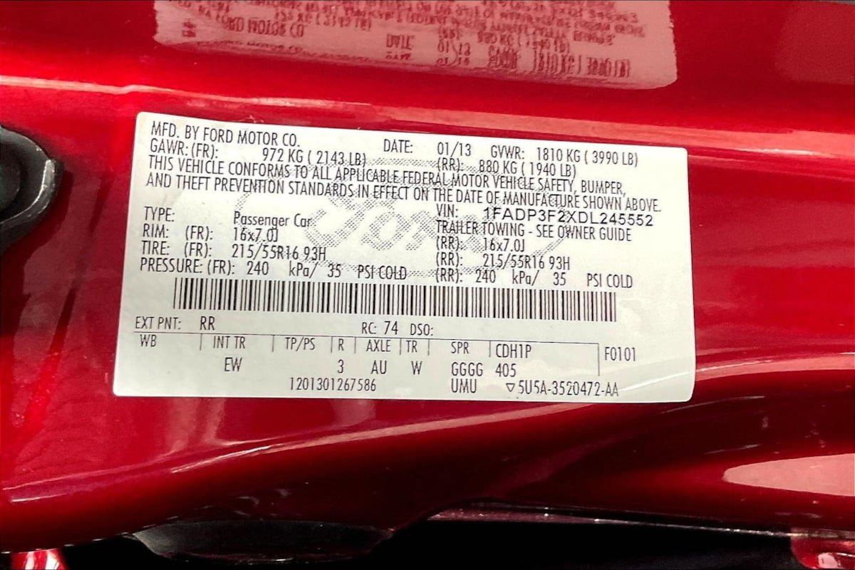 Used 2013 Ford Focus SE w/ SE Winter Pkg FWD image 17