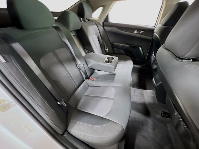 Used 2022 Kia K5 LXS image 24