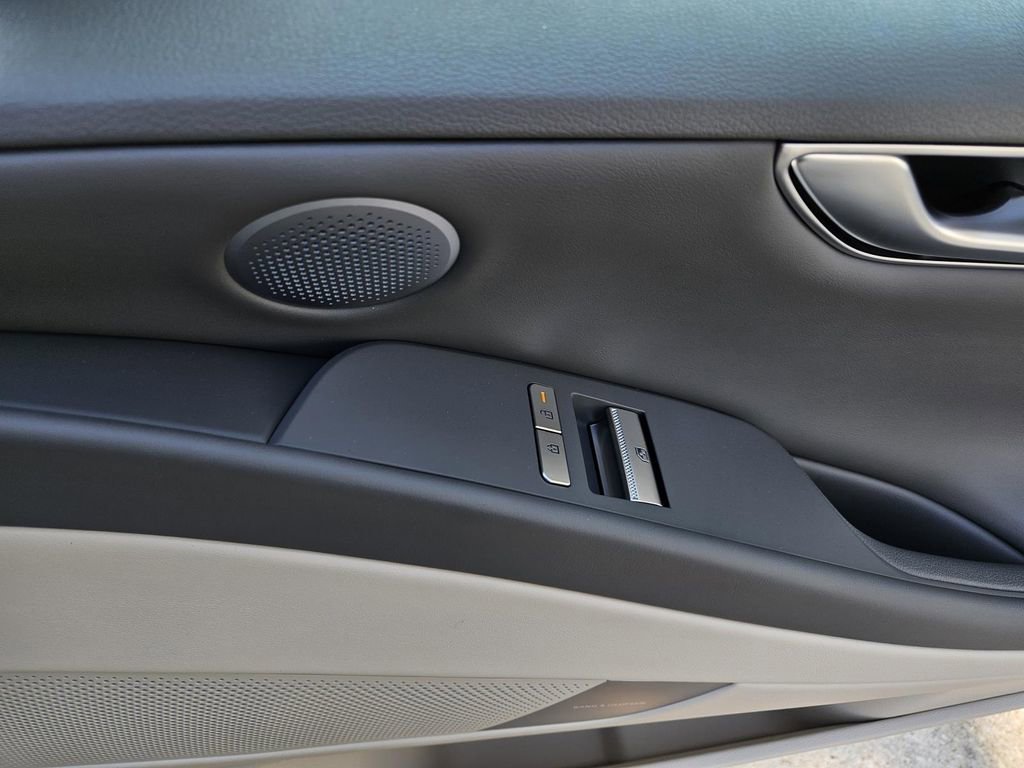 New 2026 Genesis G80 3.5T Sport Prestige image 10