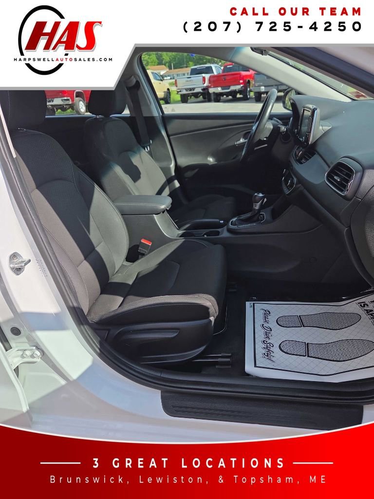 Used 2018 Hyundai Elantra GT w/ Style Package 02 FWD image 8