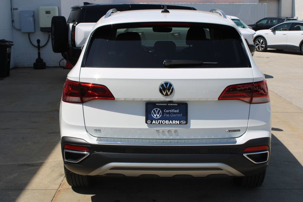 Certified 2024 Volkswagen Taos SE AWD/4WD image 5